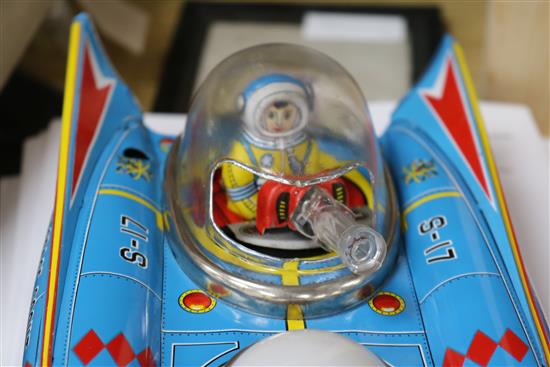 A Japanese tinplate model, Space Scout S-17, a Hornby Midlander train set and Hornby track (all boxed)